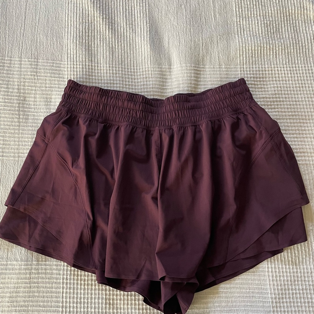 Lululemon Athletica Shake It Out High-Rise Running
Short 2.5" Plum - Picture 3 of 6